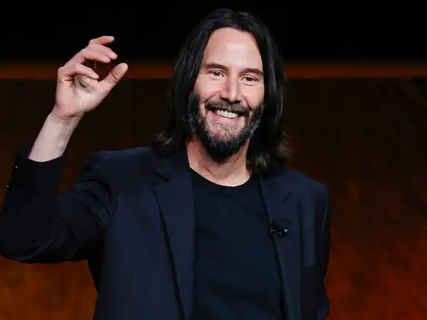 Does Keanu Reeves Have a Girlfriend?